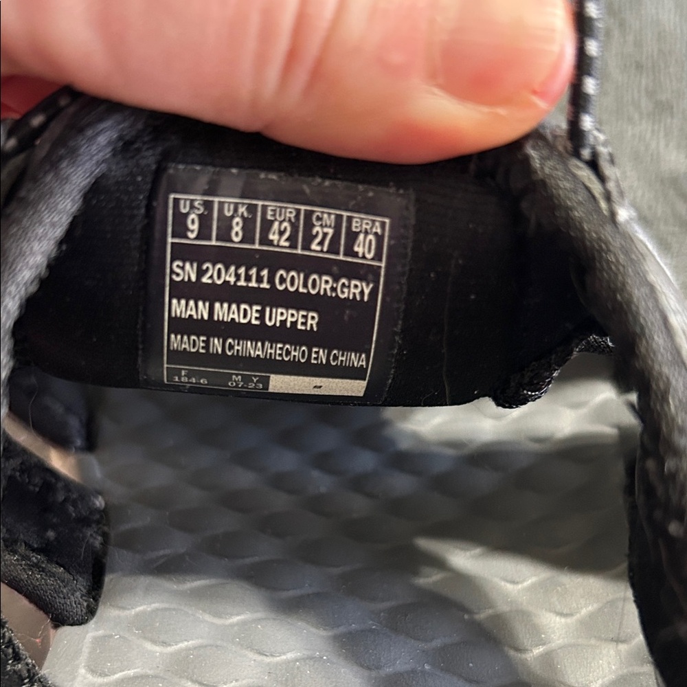 ☘️Skechers Men's Black Athletic Sandals - Picture 8 of 9